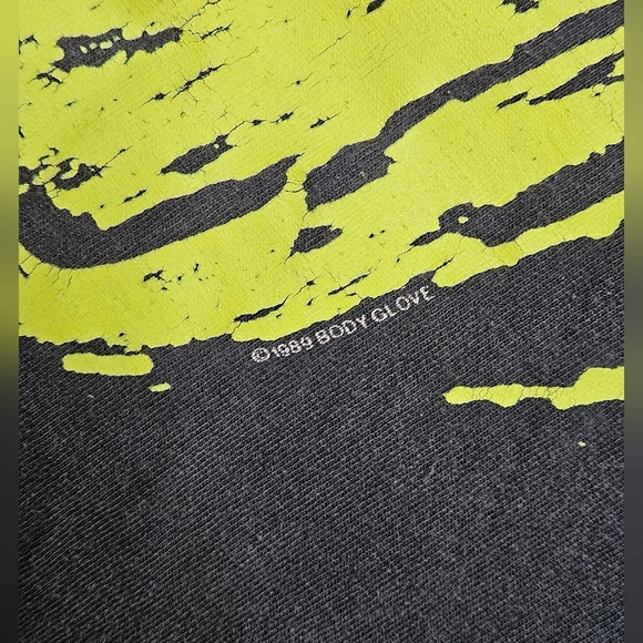 Vintage 80's Body Glove Graphic Neon Yellow Green Big Hand T-shirt Size L USA - Picture 3 of 10